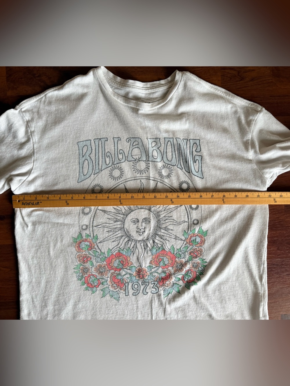 Billabong Oversized Women’s White Graphic Tee - Picture 3 of 7